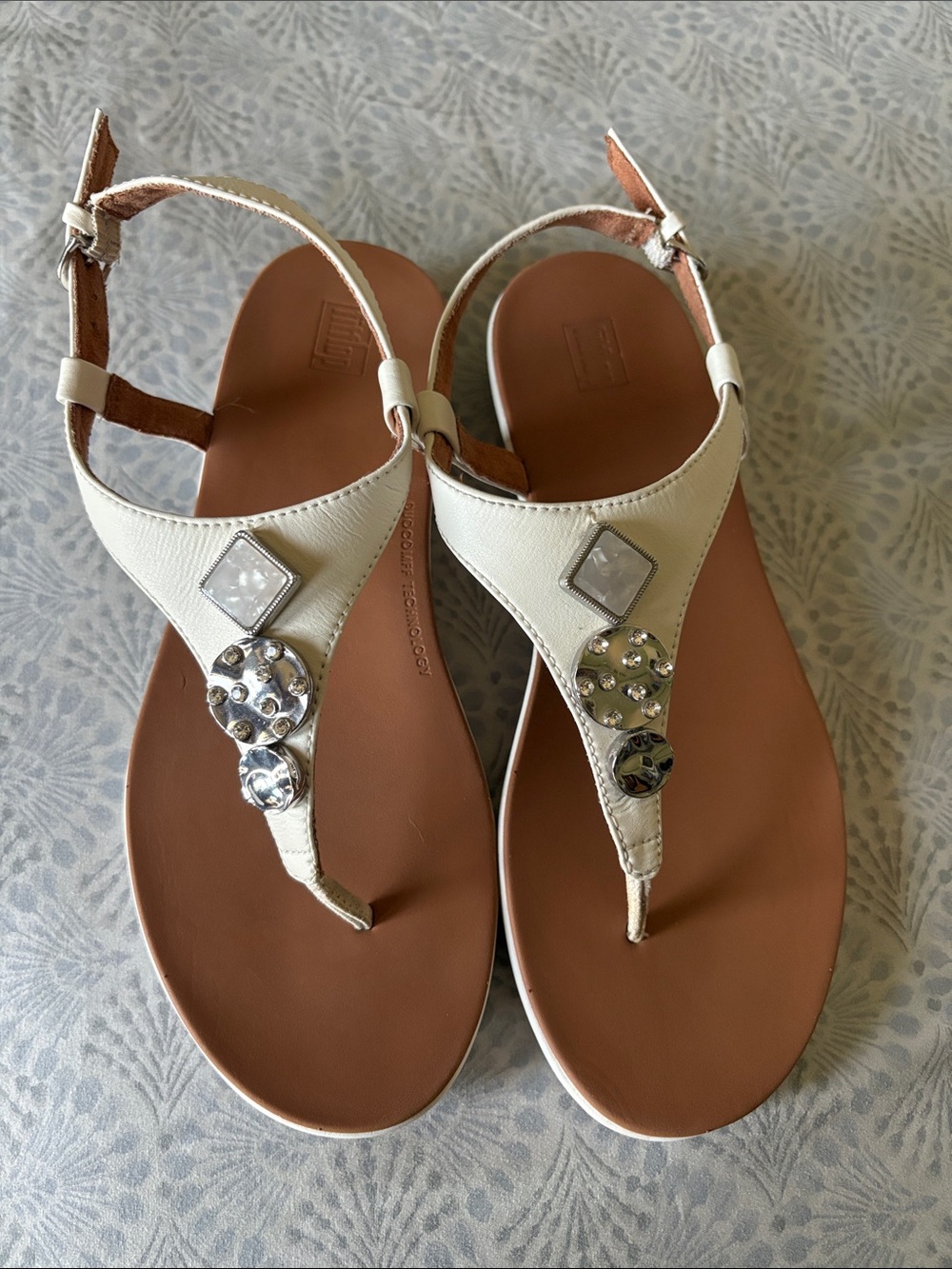 Fit Flop Womens Lainey Circle Back-Strap Sandals
Size:8
